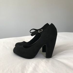 Black Mix no. 6 heels